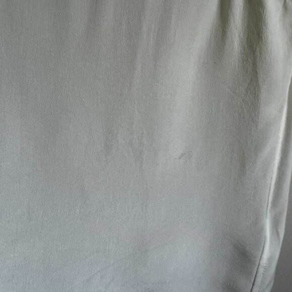 Equipment 100% Silk White Sleeveless Tuxedo Top Button Up - Picture 7 of 7